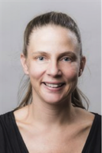 Dr Cora Mayer